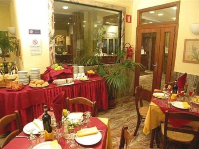 Hotel Corolle Florenţa Restaurant foto