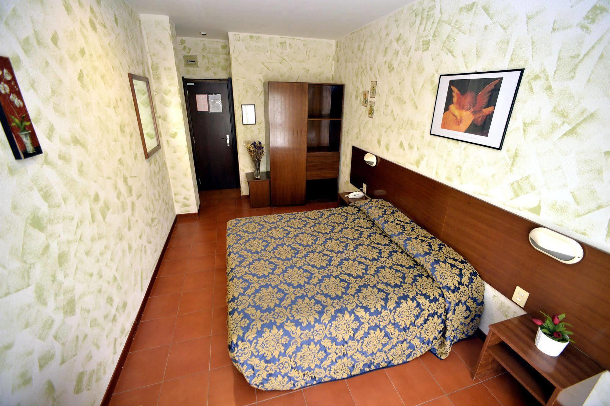 Hotel Corolle Florenţa Exterior foto